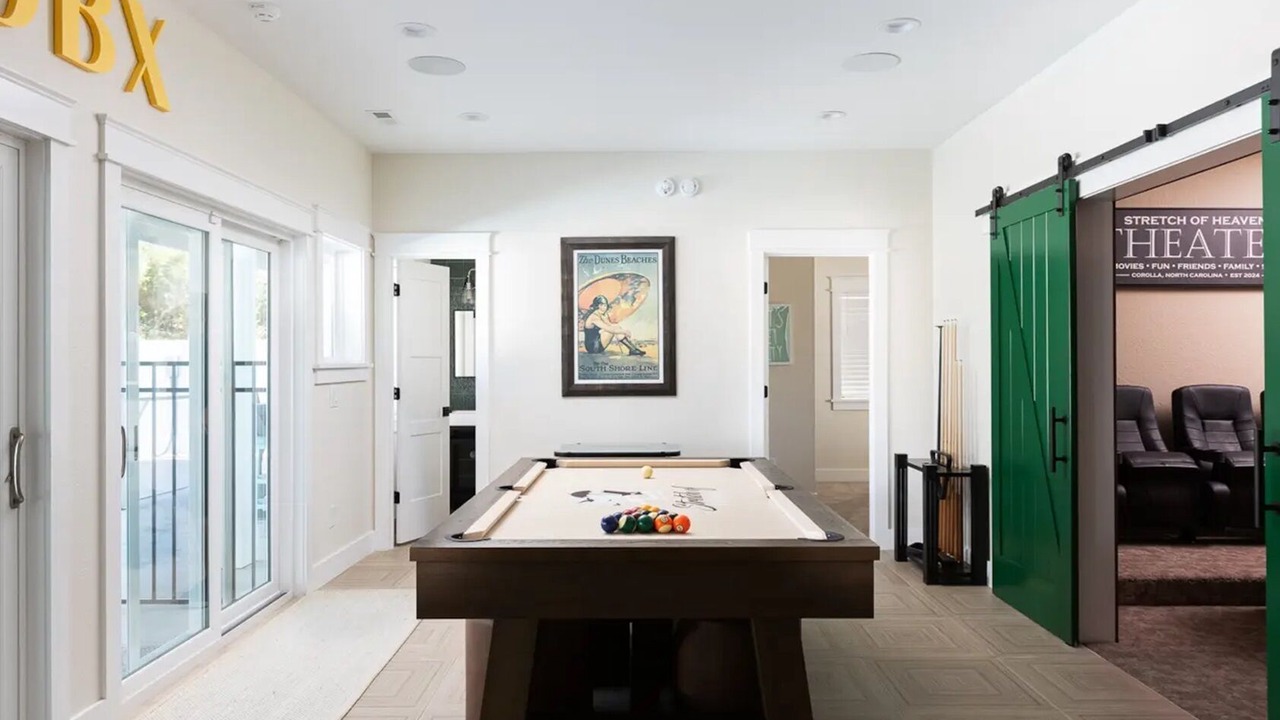 Photo of Bedroom in Whalehead Beach