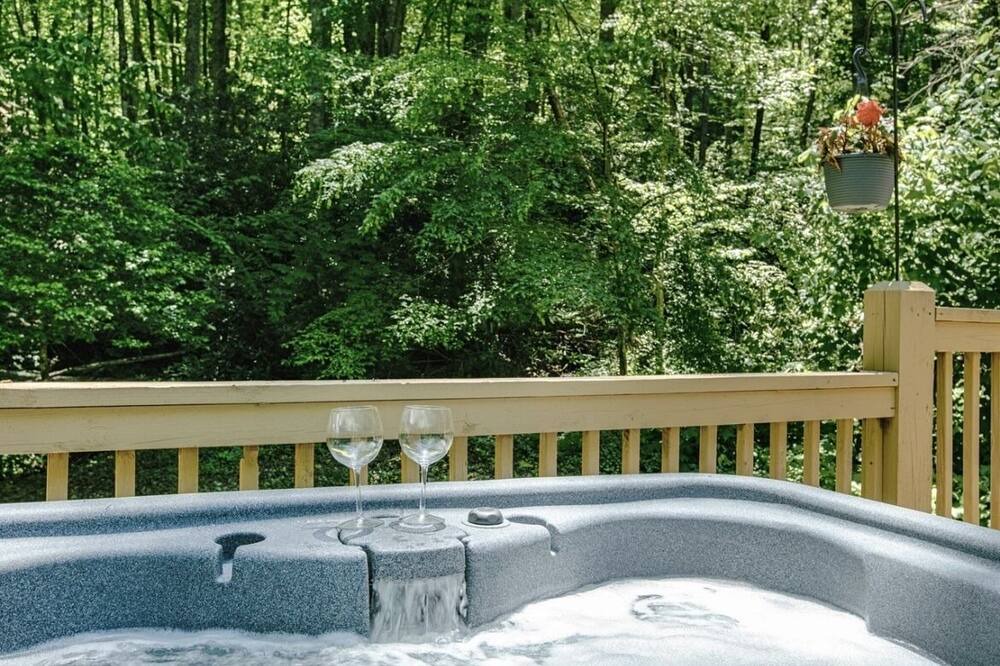 Photo of Outdoor in Maggie Valley