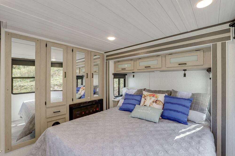 Photo of Bedroom in Mars Hill