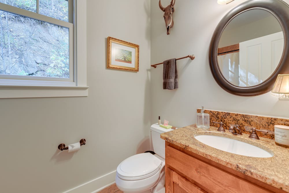 Photo of Bathroom in Bear Lake Reserve