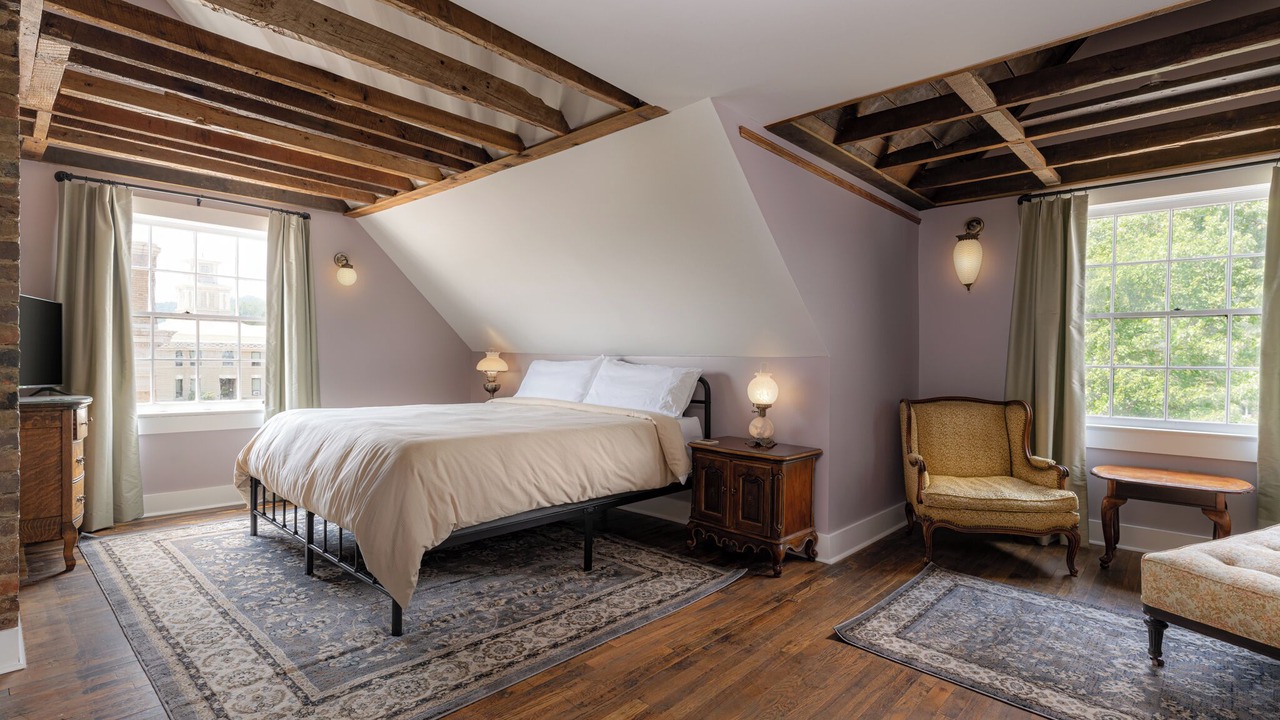 Photo of Bedroom in Burnsville