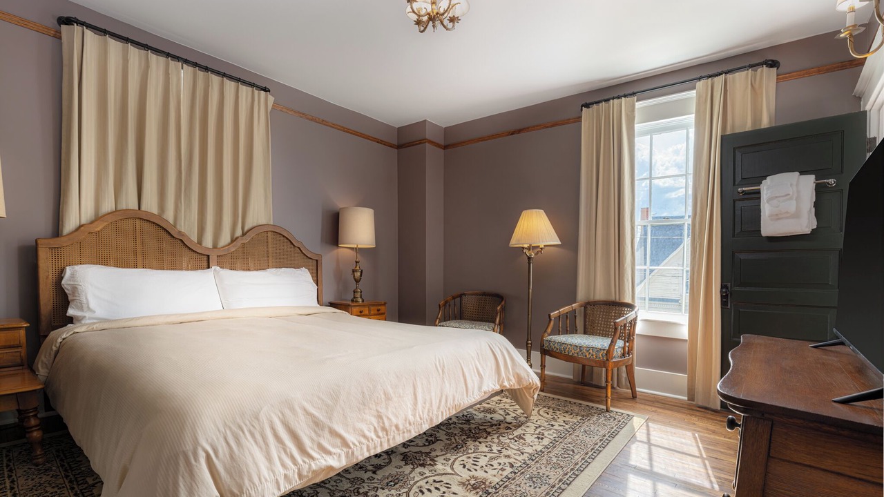 Photo of Bedroom in Burnsville