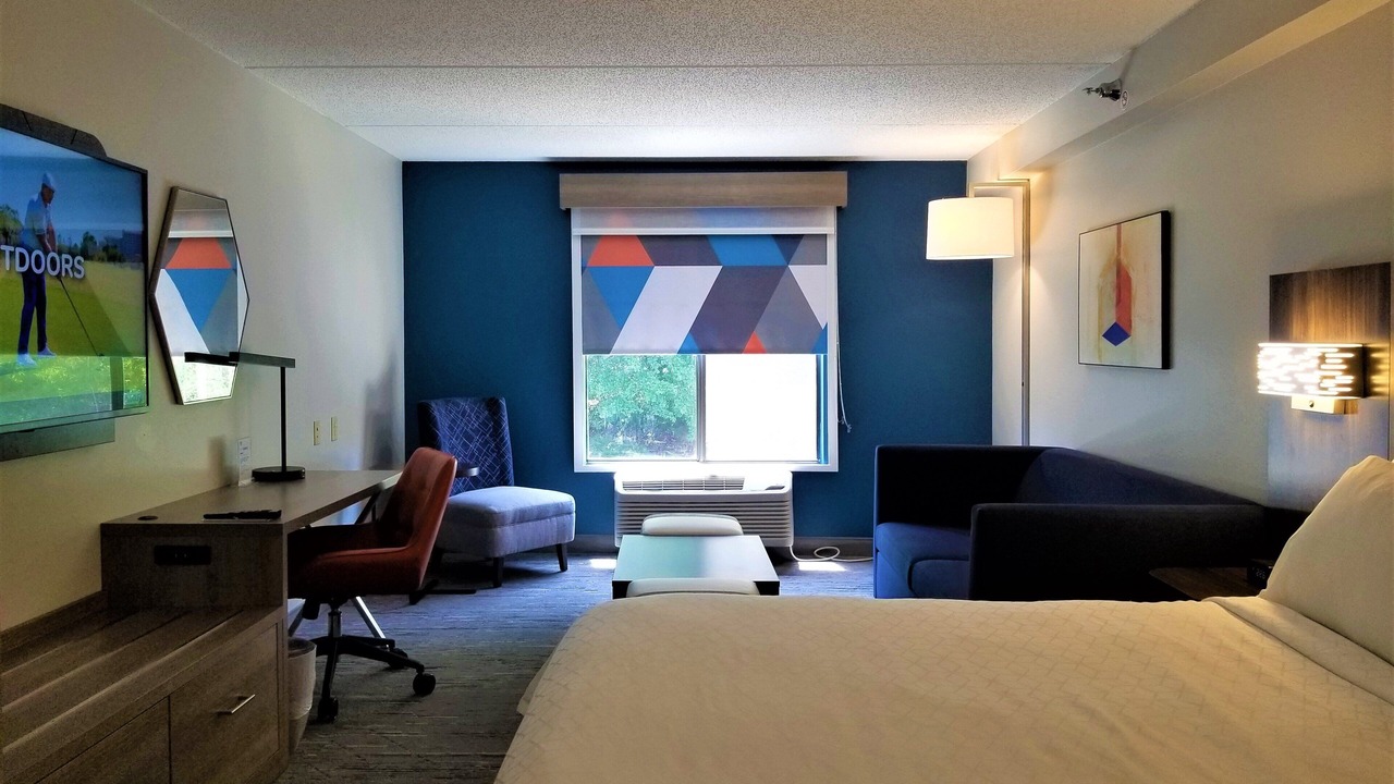 Photo of Bedroom in Apex