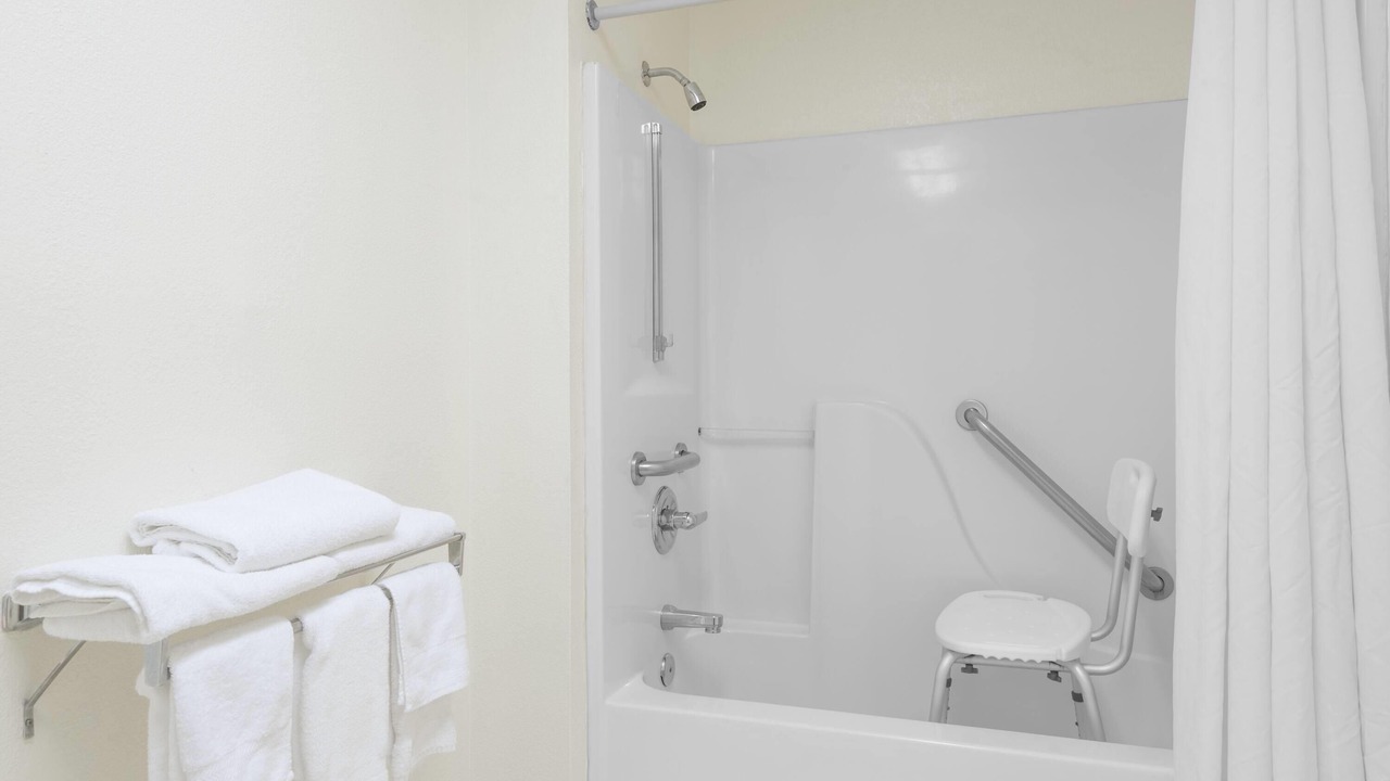 Photo of Bathroom in Cape Fear