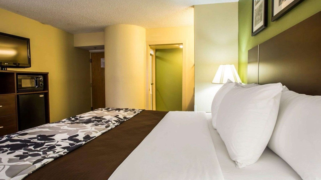Photo of Bedroom in Asheville