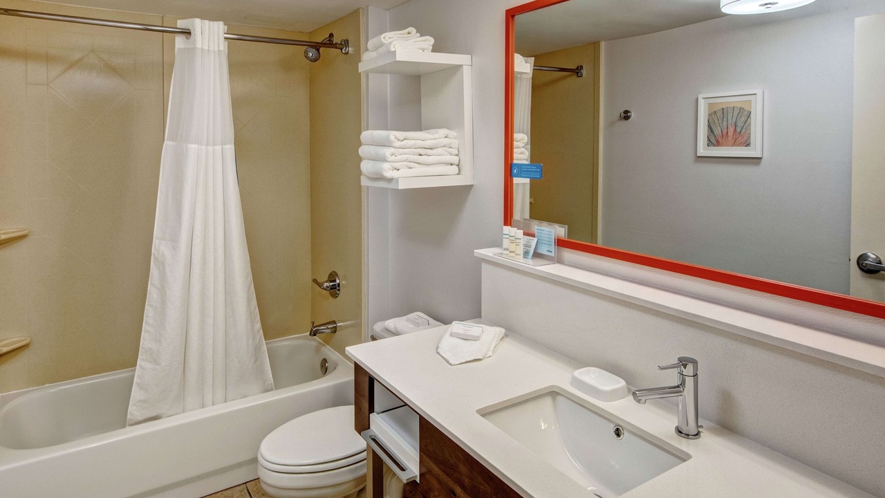 Photo of Bathroom in Elizabeth City