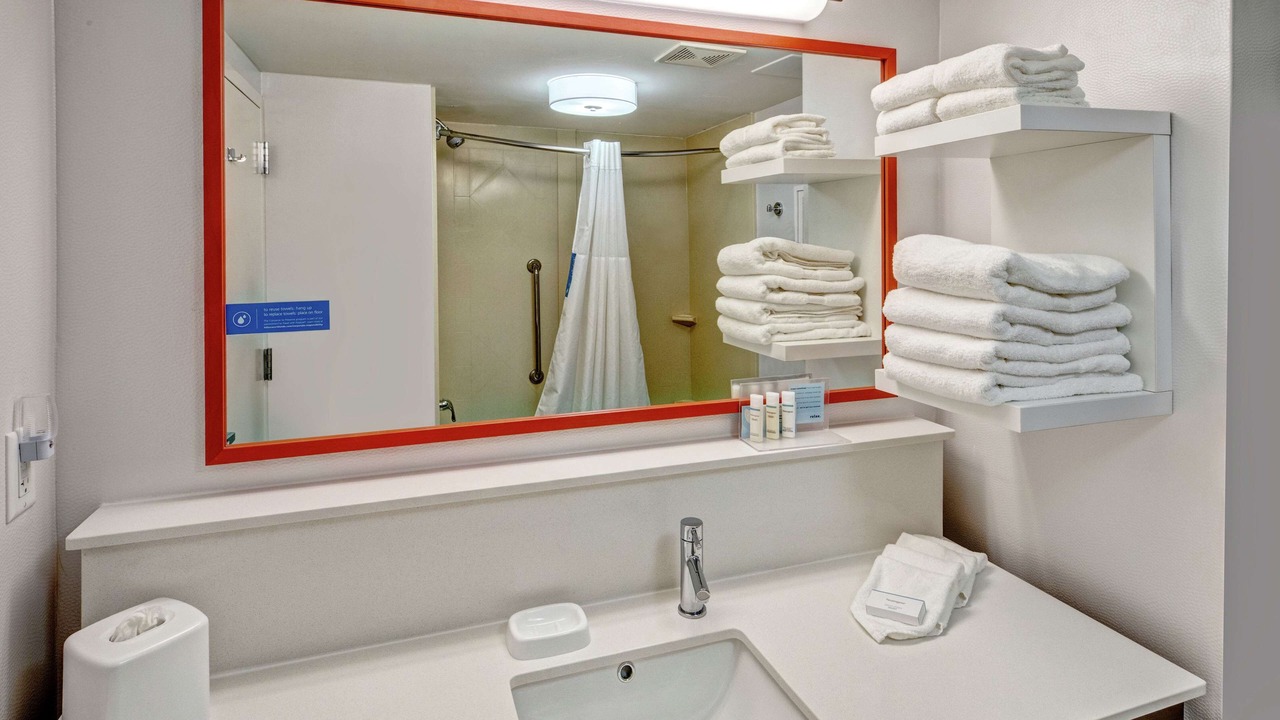 Photo of Bathroom in Elizabeth City
