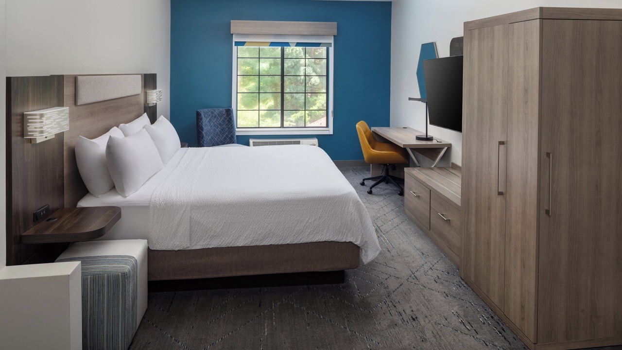Photo of Bedroom in Albemarle