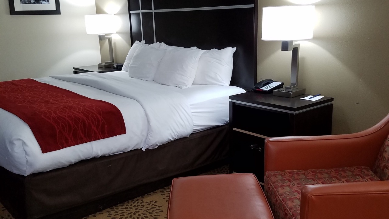 Photo of Bedroom in Mars Hill
