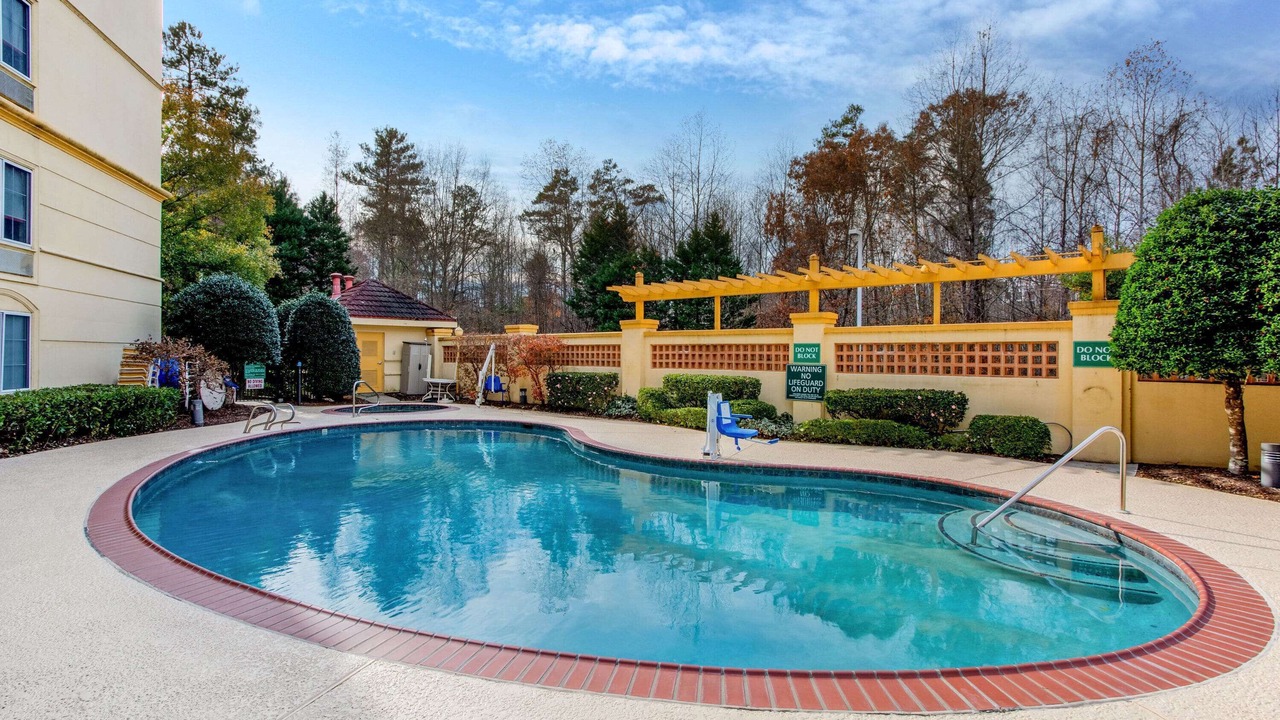 Photo of Outdoor in Crabtree