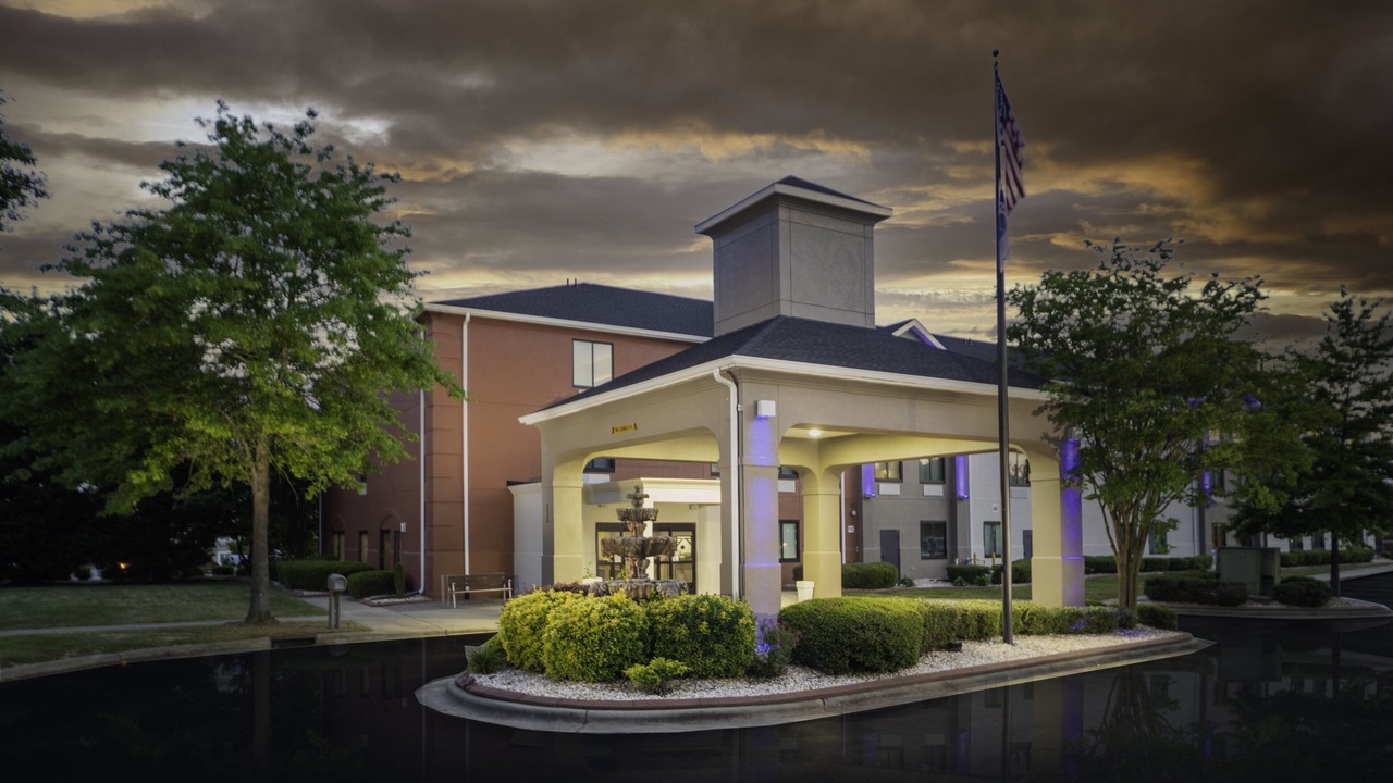 Photo of Buildings in Garner