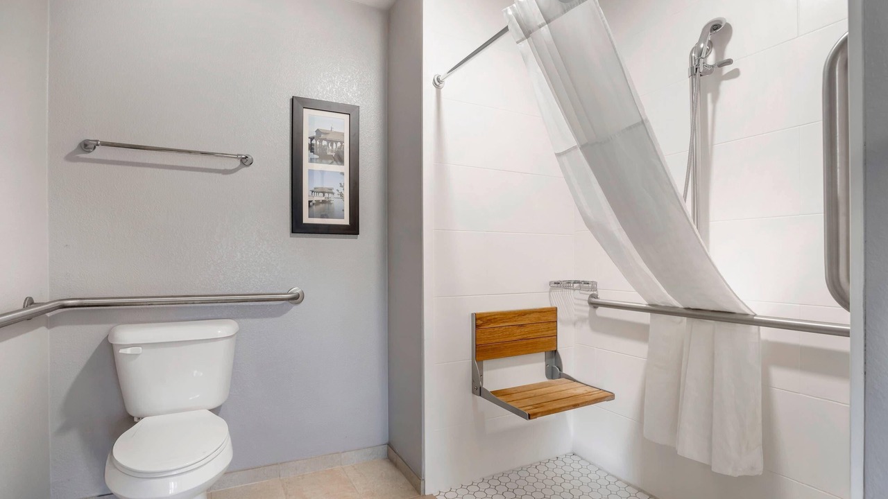 Photo of Bathroom in Huntersville