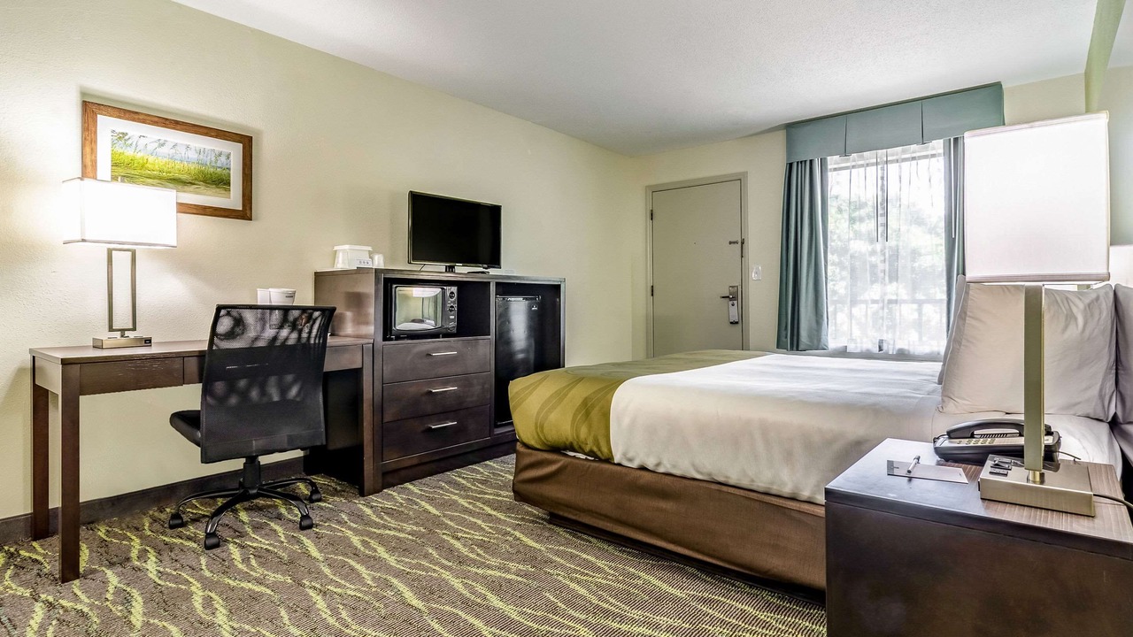Photo of Bedroom in Creedmoor