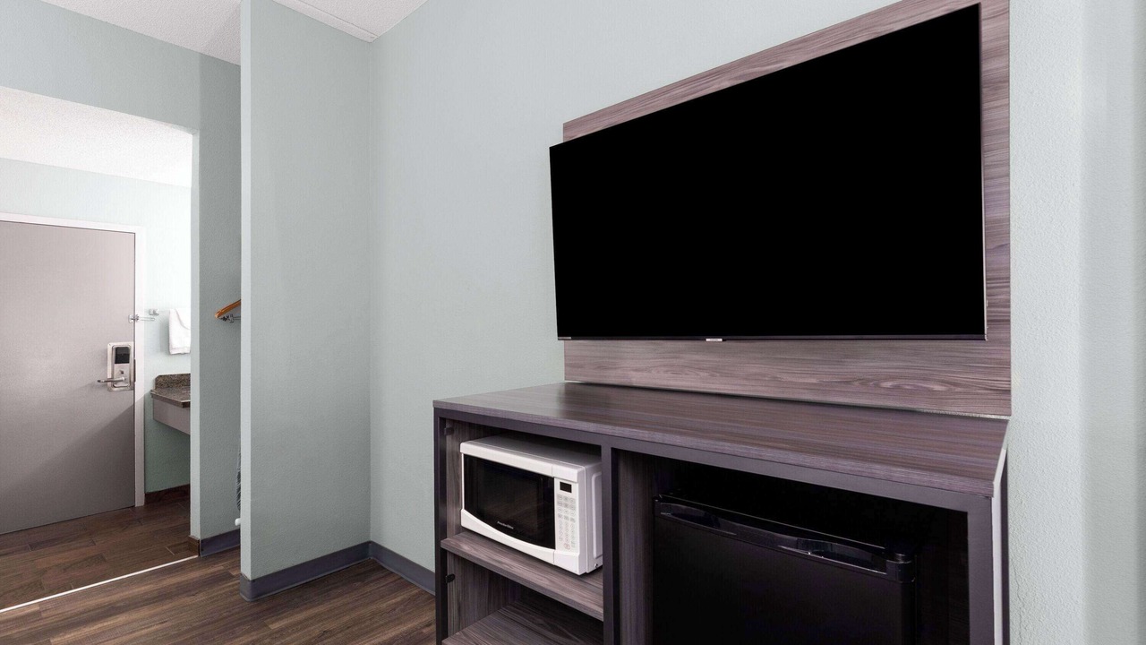 Photo of Bedroom in Creedmoor