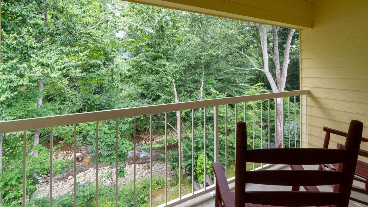 Photo of Bedroom in Maggie Valley