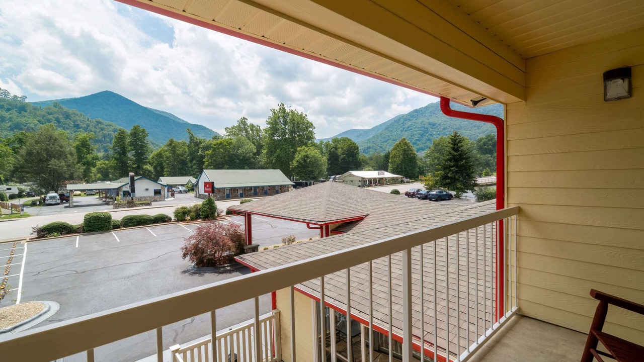 Photo of Bedroom in Maggie Valley