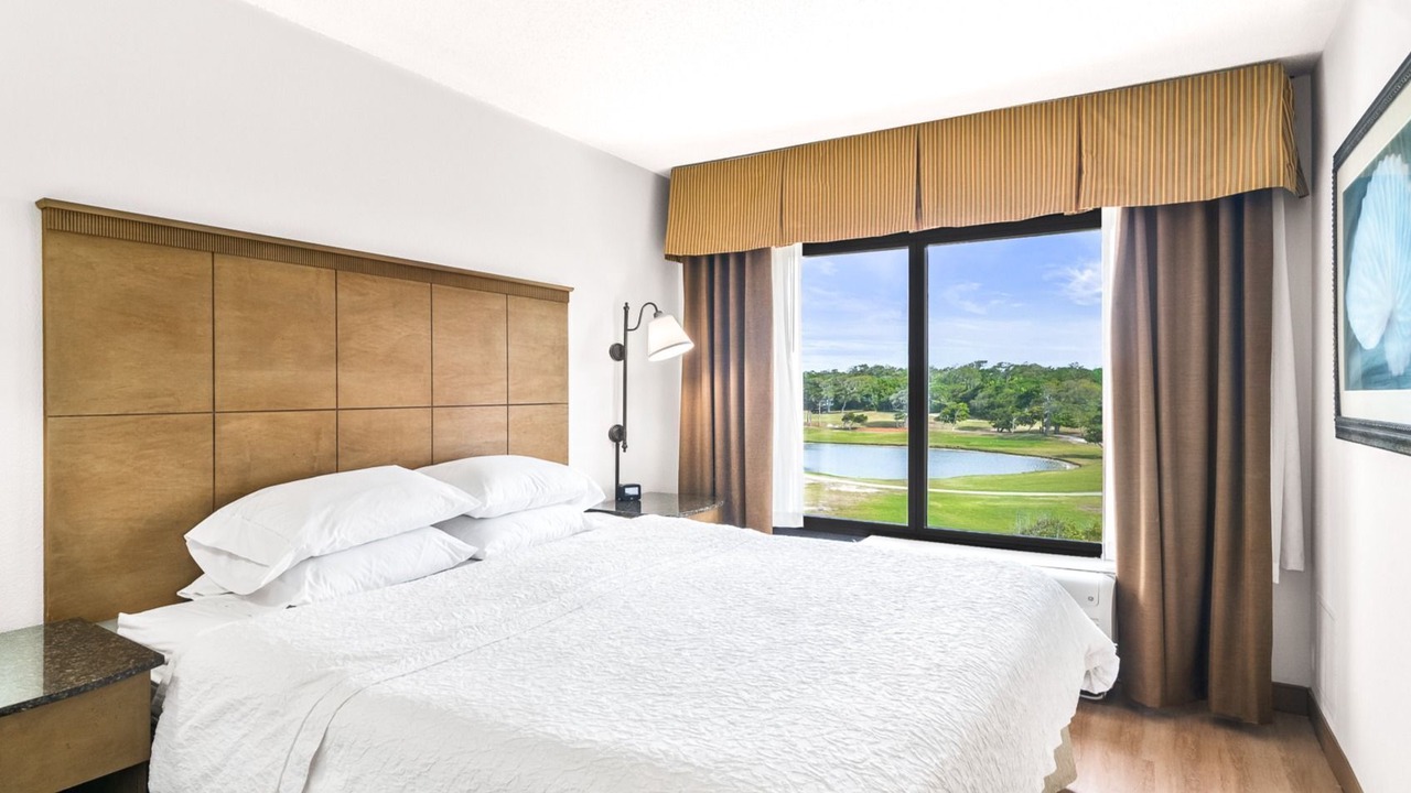 Photo of Bedroom in Pine Knoll Shores