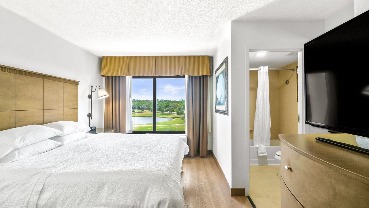 Photo of Bedroom in Pine Knoll Shores