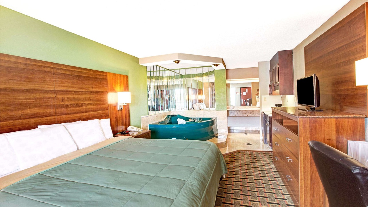 Photo of Bedroom in Conover