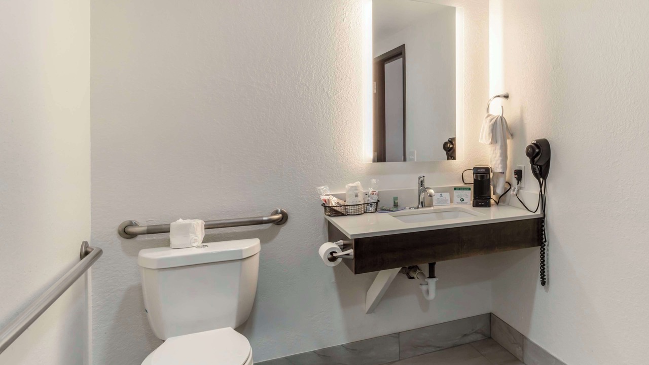 Photo of Bathroom in Barium Springs