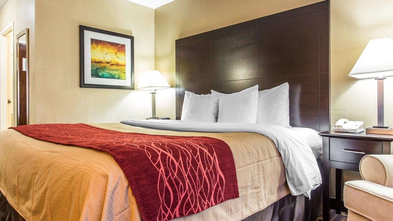 Photo of Bedroom in Boger City