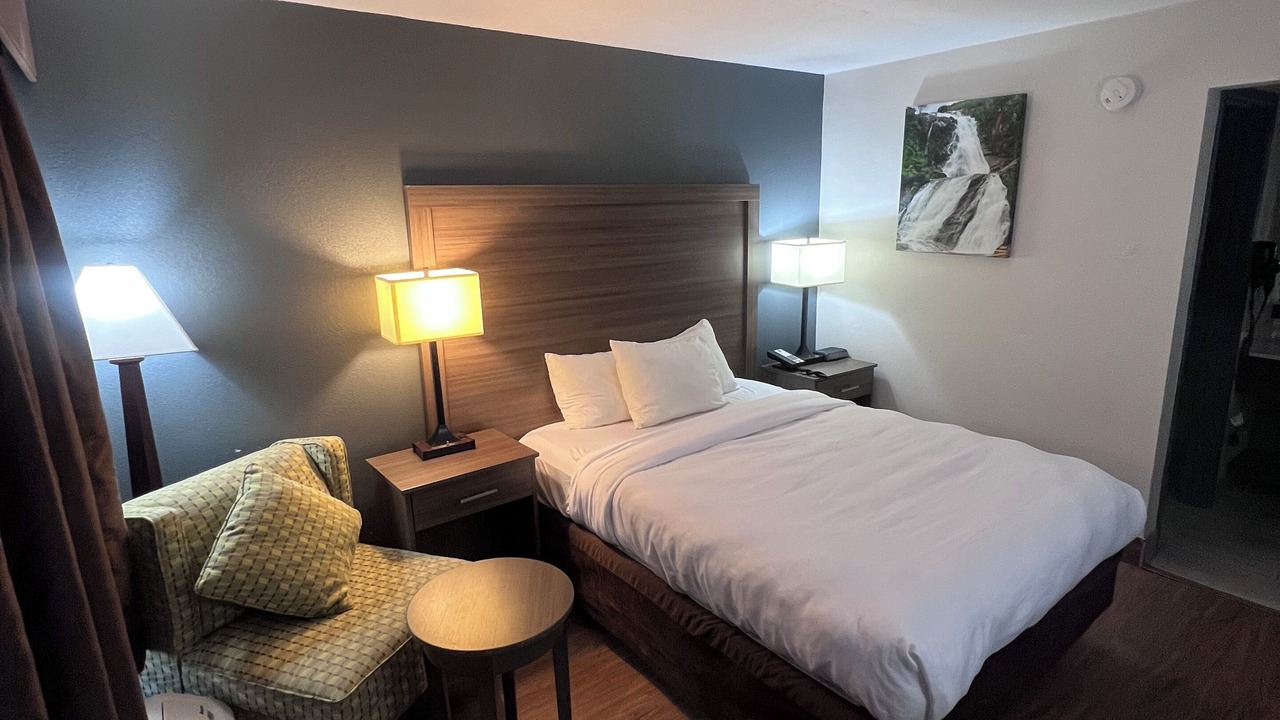 Photo of Bedroom in Skyland