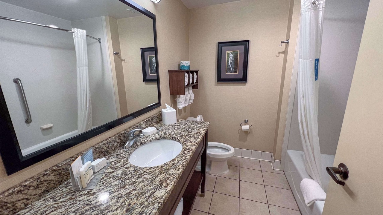 Photo of Bedroom in Cherokee