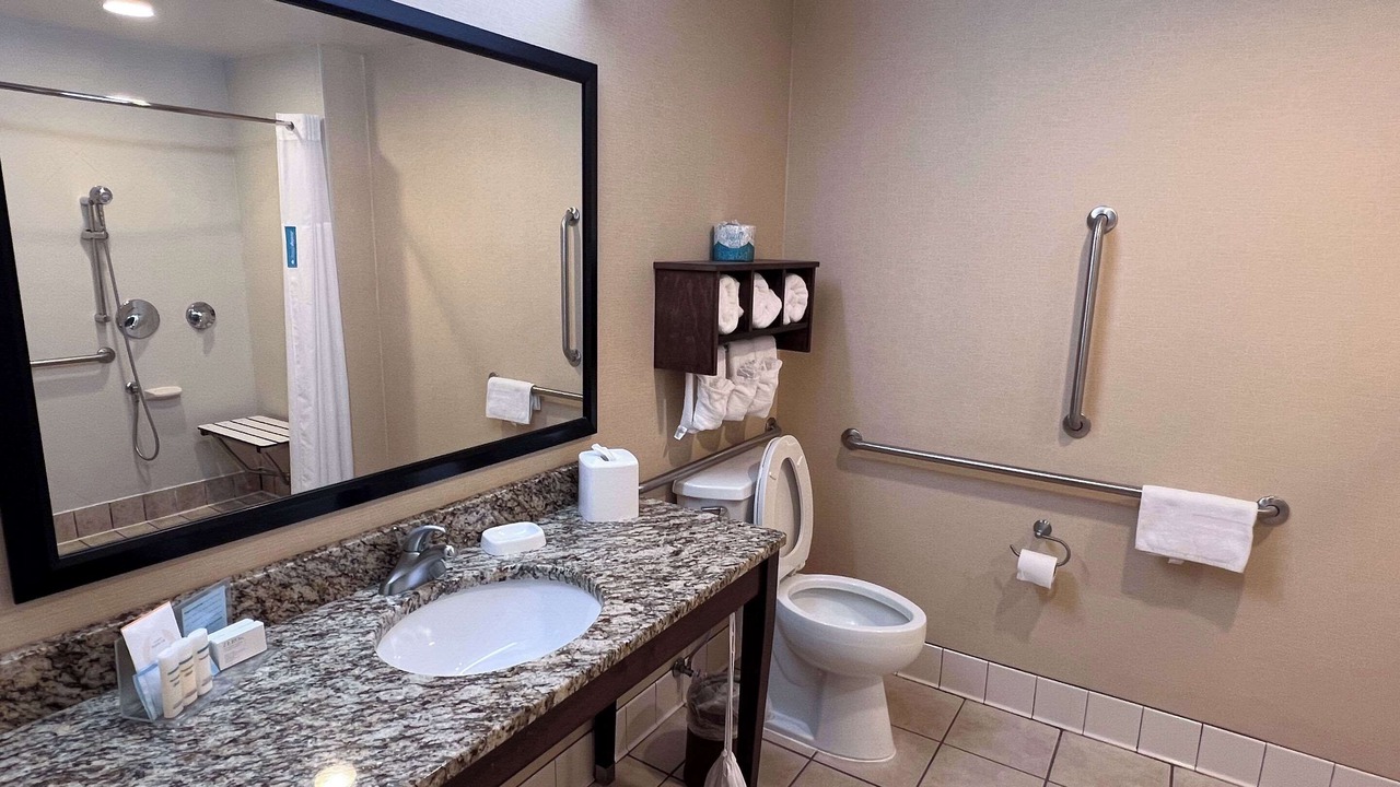 Photo of Bedroom in Cherokee