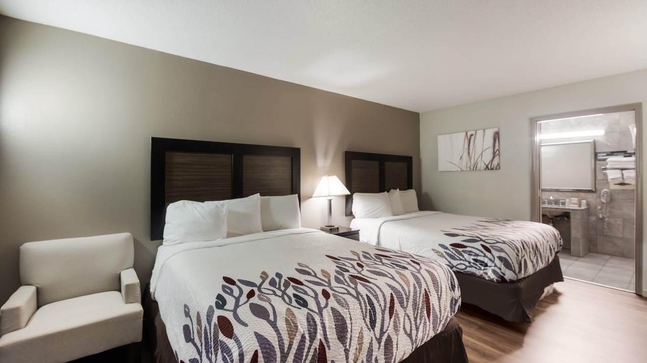 Photo of Bedroom in Lenoir