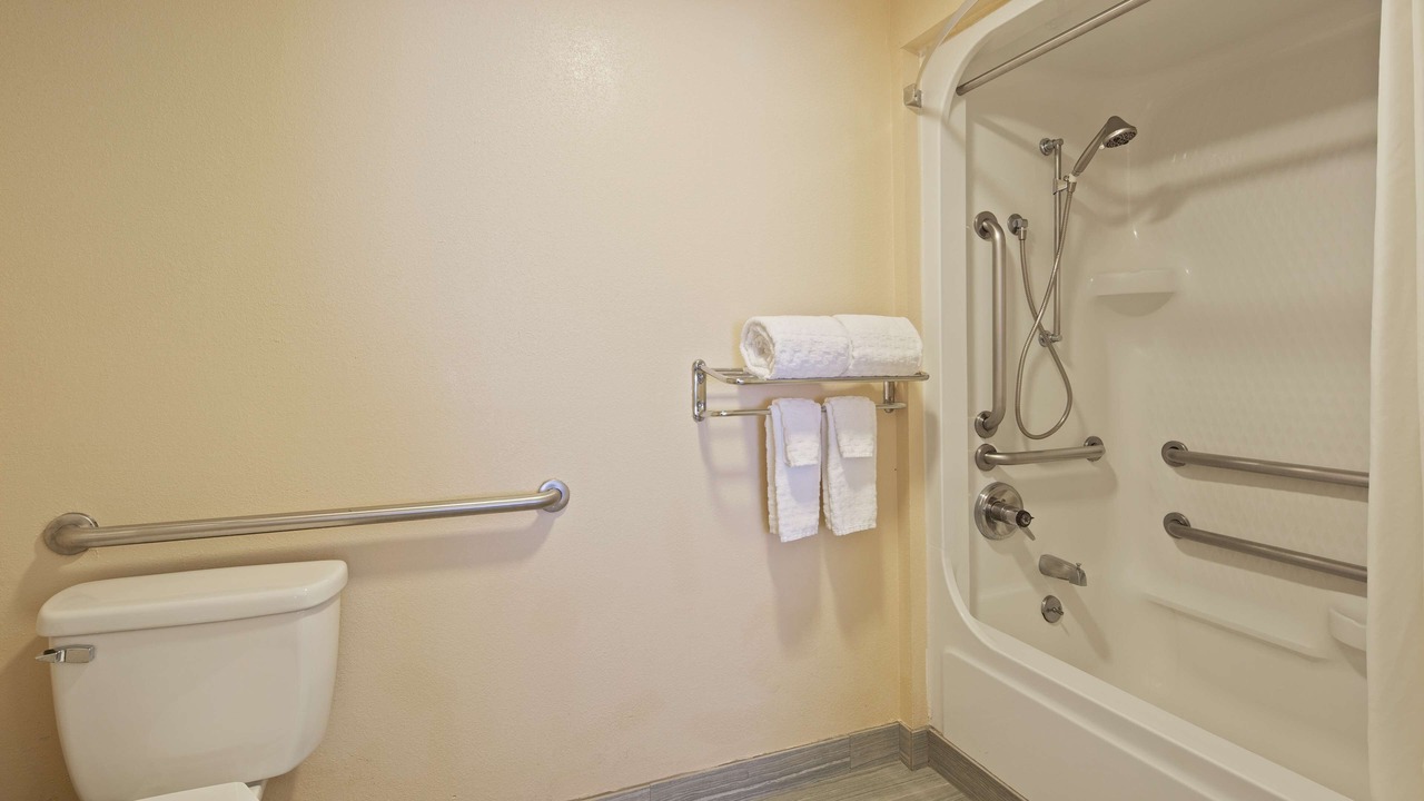 Photo of Bathroom in Maggie Valley