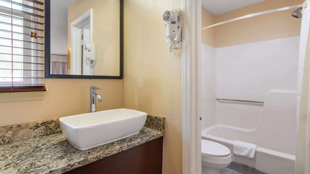 Photo of Bathroom in Maggie Valley