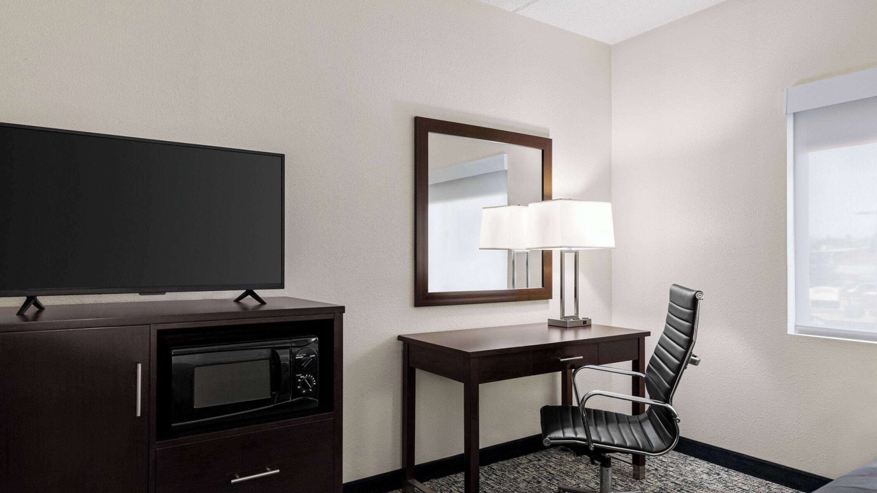 Photo of Bedroom in Skyland
