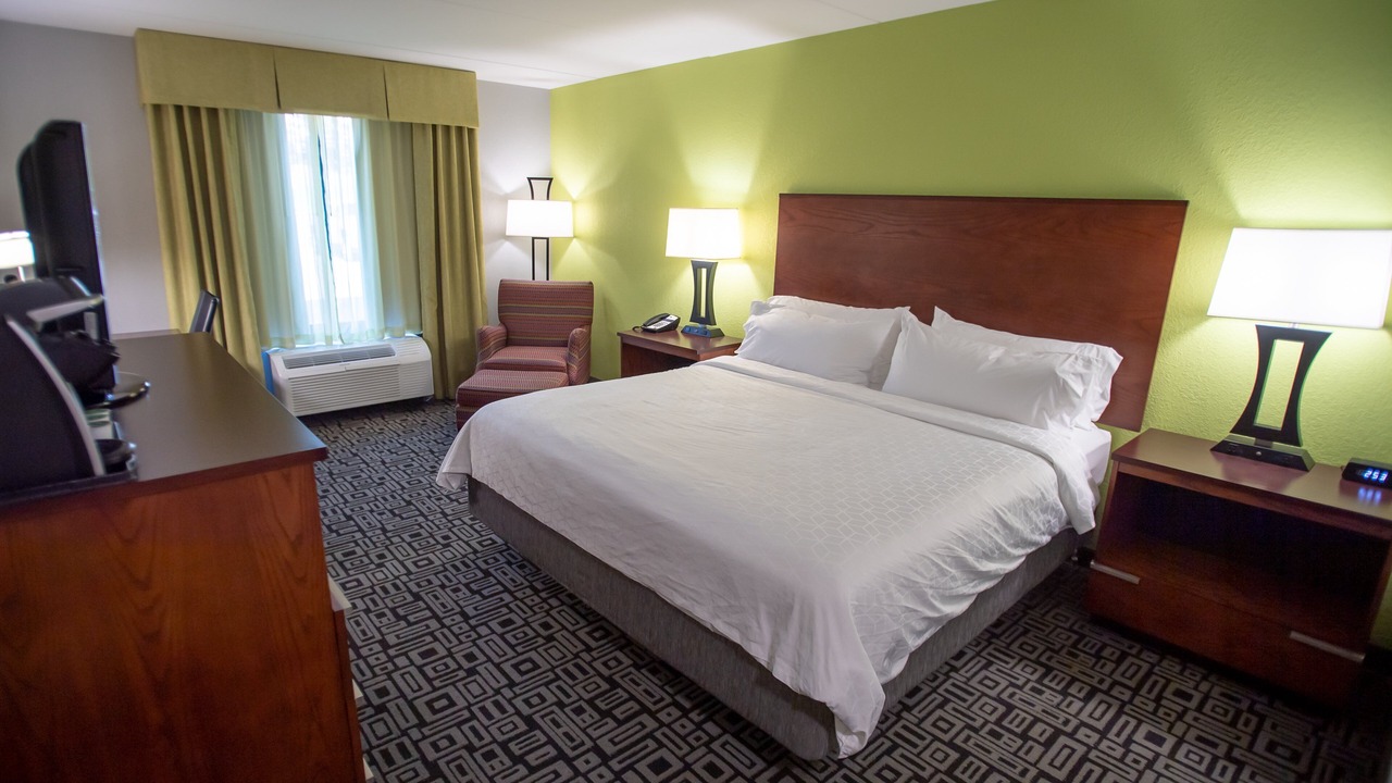 Photo of Bedroom in Hickory