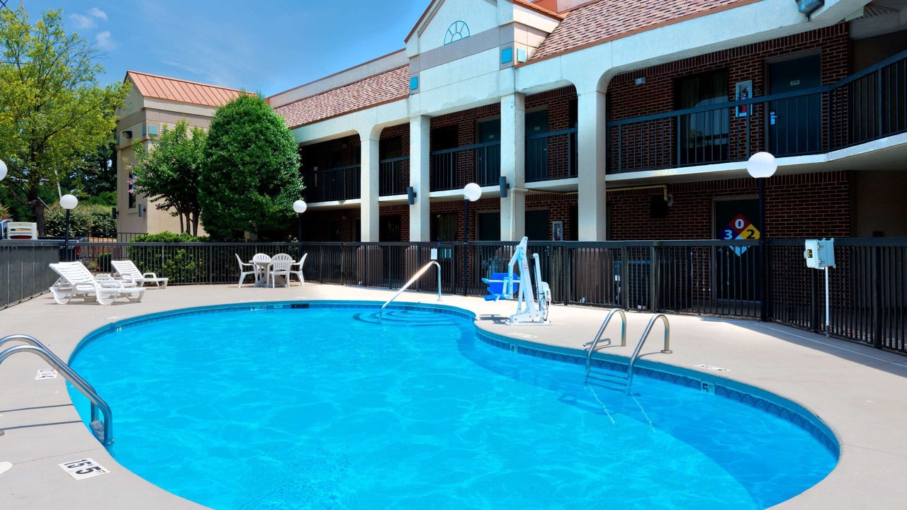 Photo of Outdoor in Huntersville