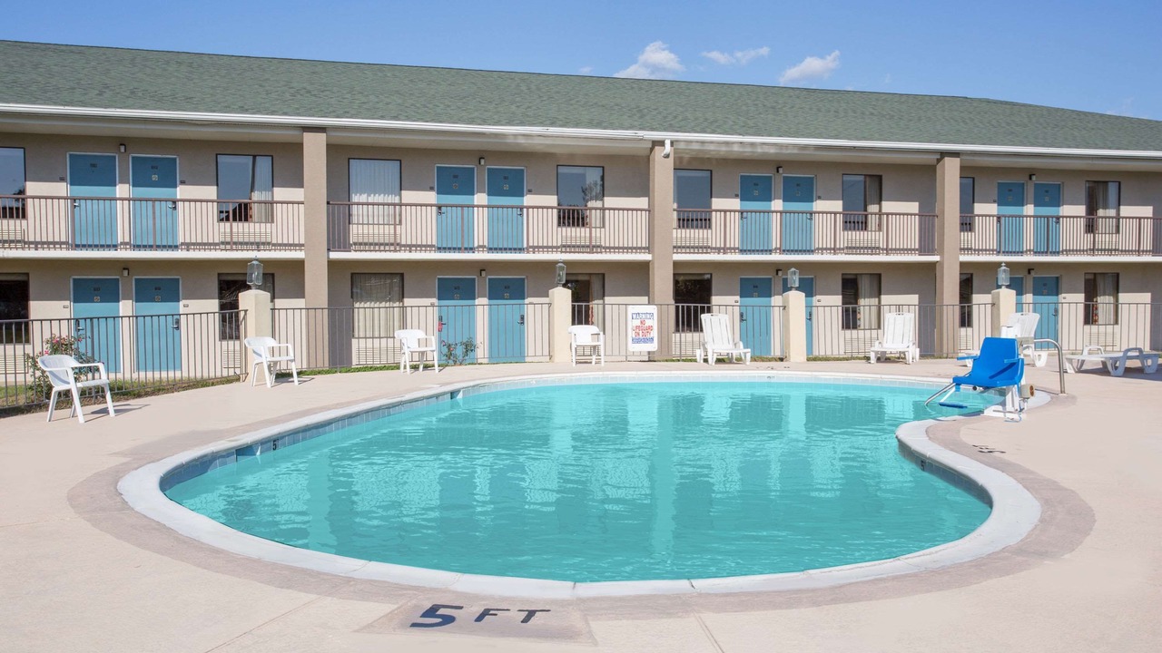 Photo of Outdoor in Dunn