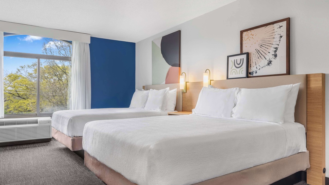 Photo of Bedroom in Executive Park
