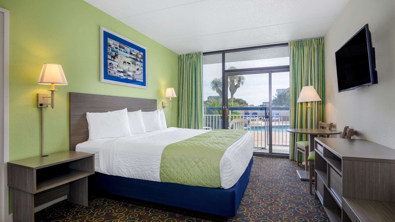 Photo of Bedroom in Kill Devil Hills