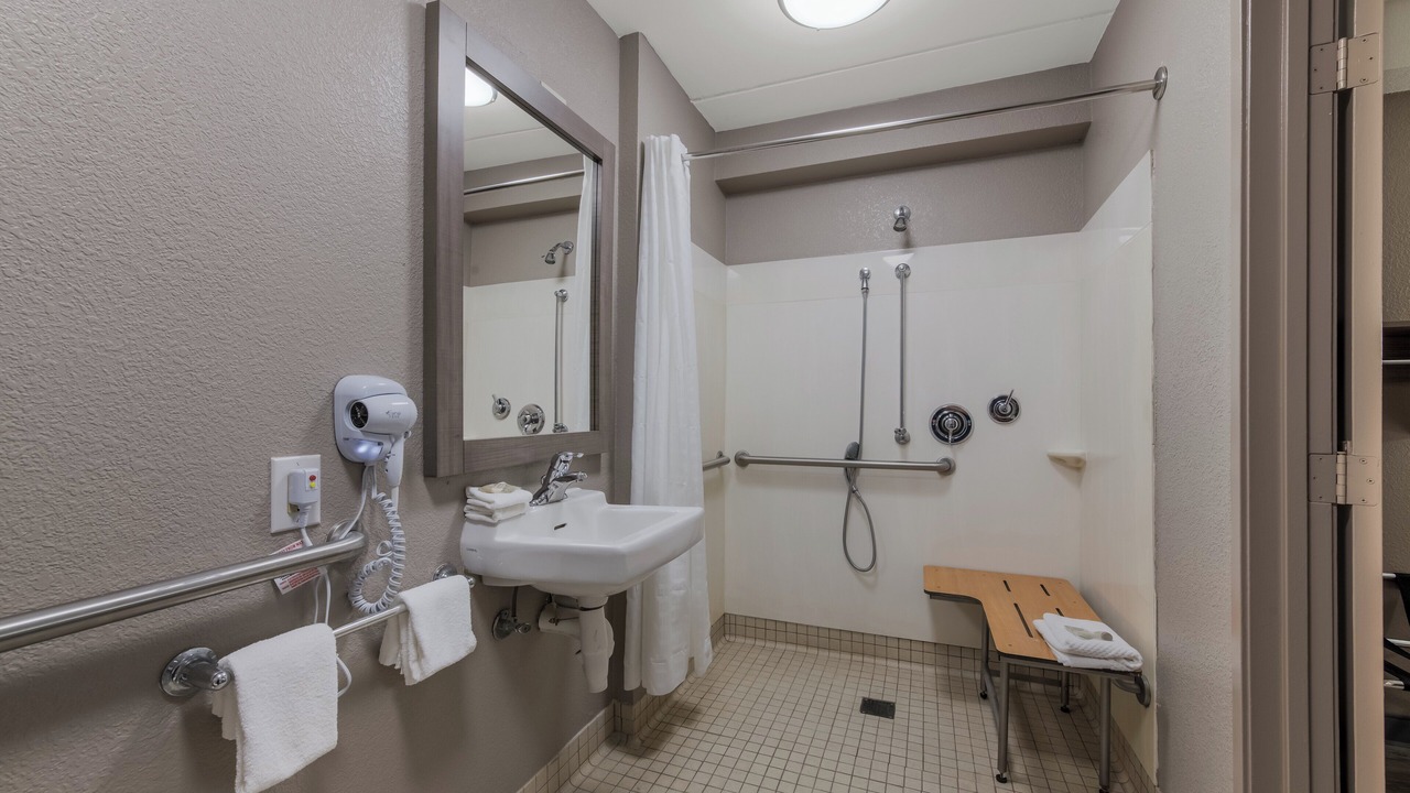 Photo of Bathroom in Hickory