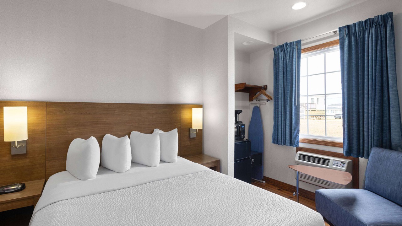 Photo of Bedroom in Kill Devil Hills