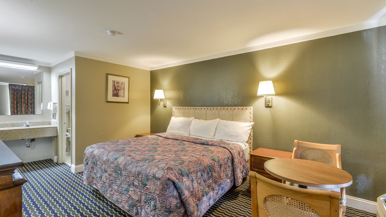 Photo of Bedroom in East Raleigh