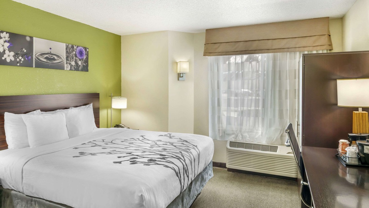 Photo of Bedroom in Hickory