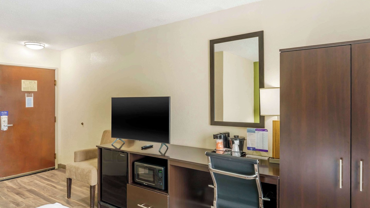 Photo of Bedroom in Hickory