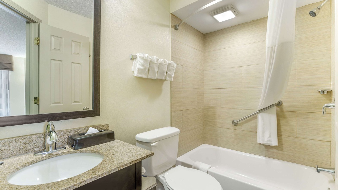 Photo of Bathroom in Hickory