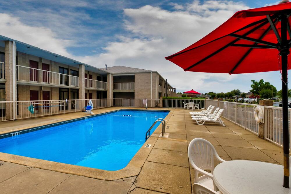 Photo of Outdoor in Gadsden
