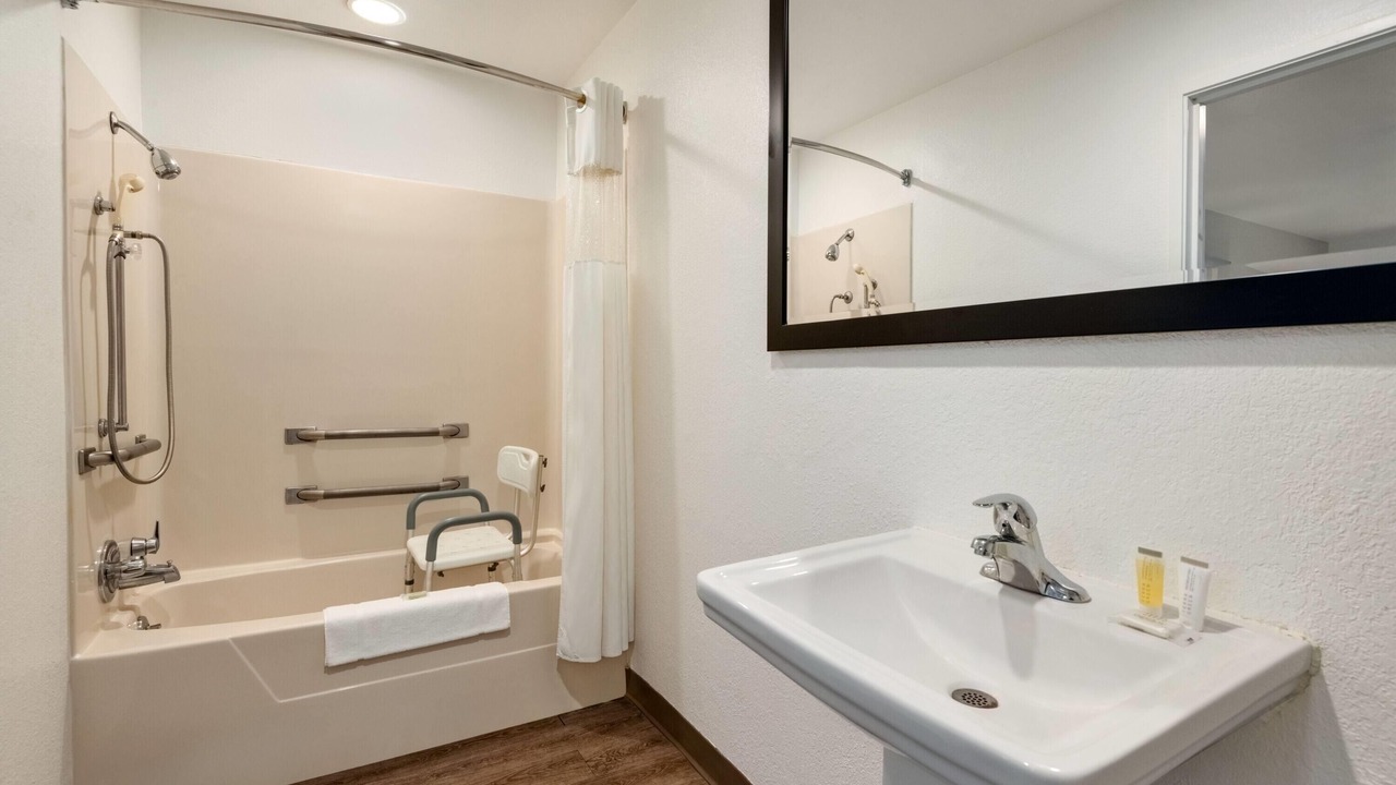 Photo of Bathroom in Lexington - Salisbury