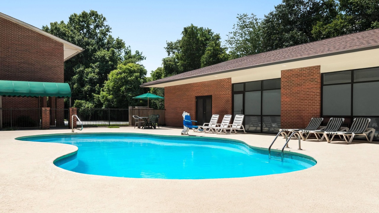Photo of Outdoor in Lexington - Salisbury