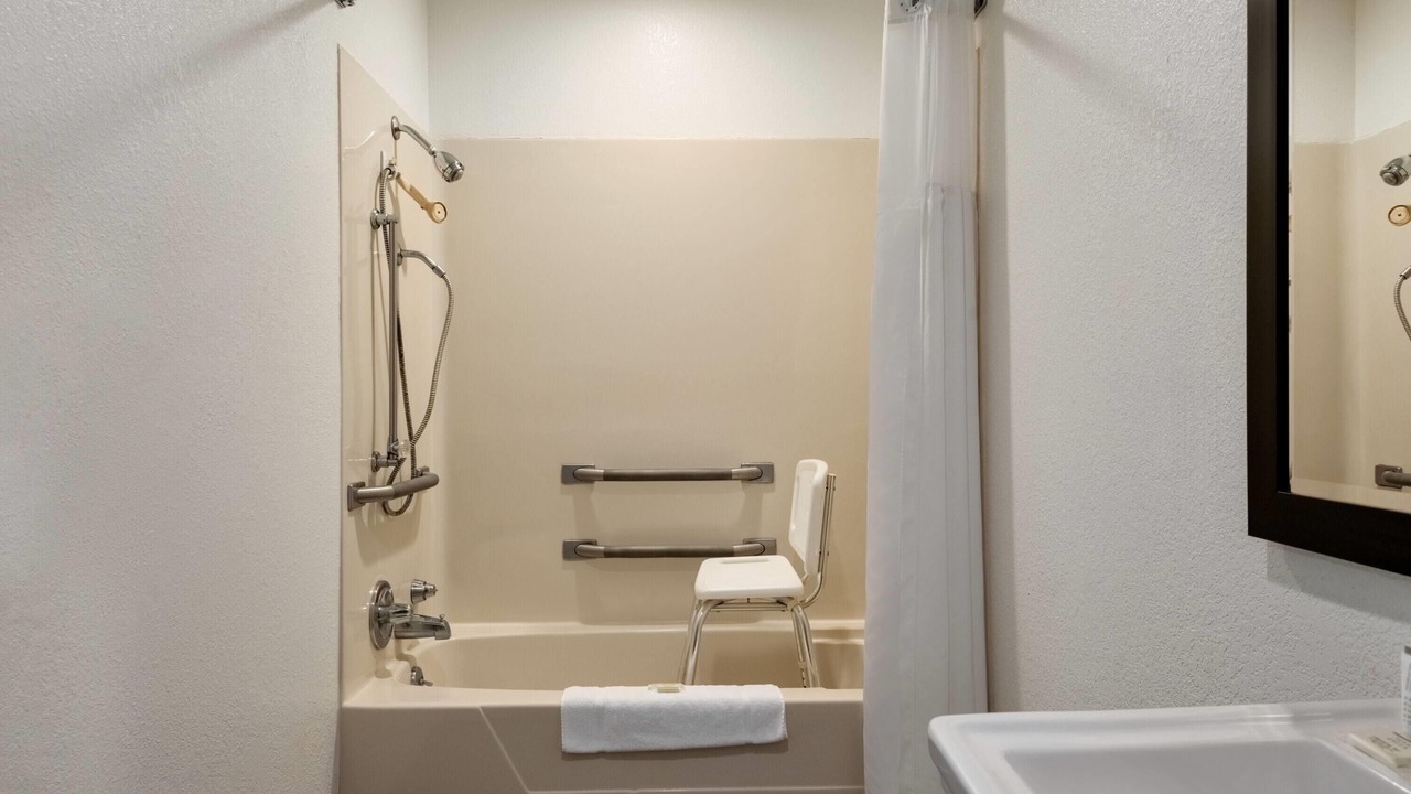Photo of Bathroom in Lexington - Salisbury