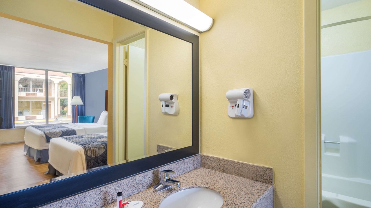 Photo of Bathroom in Statesville