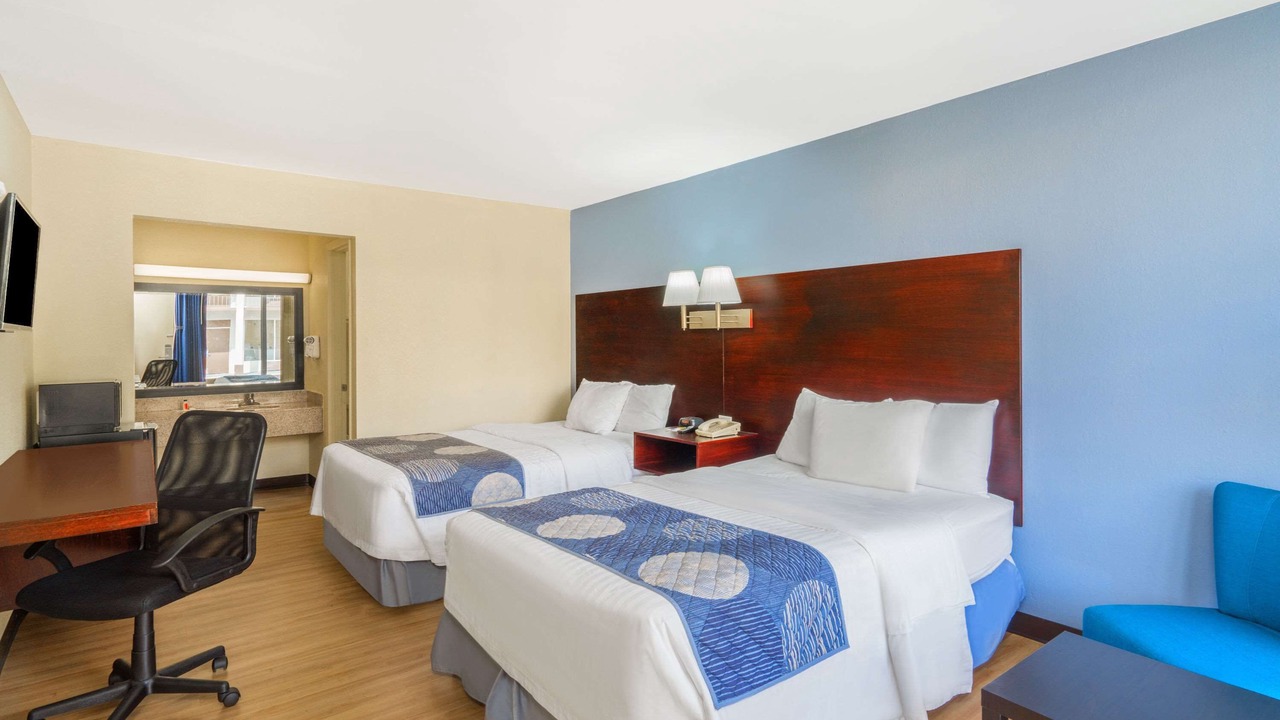 Photo of Bedroom in Statesville