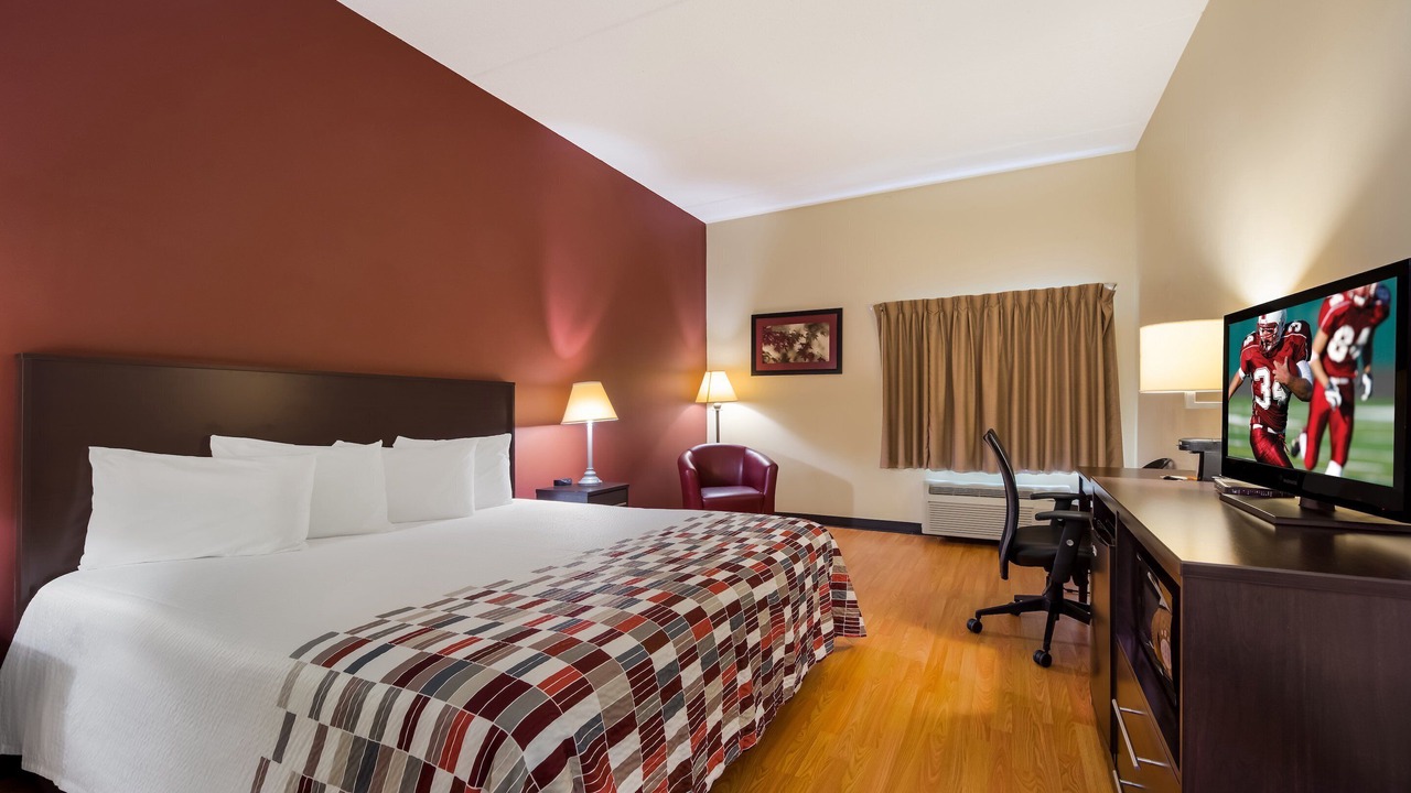 Photo of Bedroom in Hendersonville